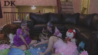 DiaperedonlineAdriana Kaley Adriana Kaylee  Taylor Tea Party-1