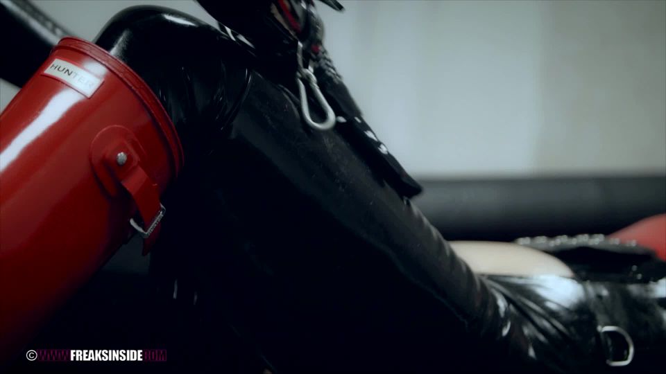 Latex Porn - 7817 - Wet Play - Part 3 - Freaky Girls, Mistress Kawa & Nora Barcelona | latex | fetish porn gay fetish