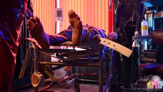Femdom Nurse Anna's Rubber Play: Medical Thrills Part 1 HD-6