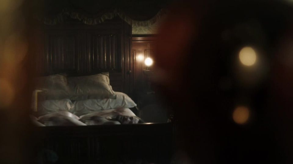 Anastasia Griffith - Copper s02e01 (2013) HD 720p!!!