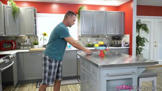 Stepdaddy's Surprise: Thankful Moments in MyPervyFamily-1