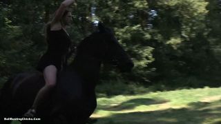 Slave Hunt 1.-4