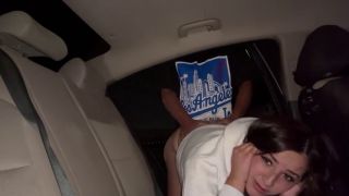 Real Couple Sex A quickie in the backseat-3