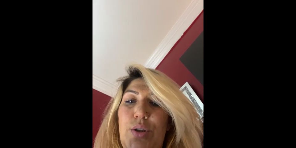 Destiny James Petite babe facesitting lesbian stepmom Lesbian