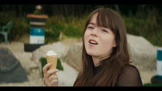 Johanna-Aurelia Rosin & Hannah Gross in Infinite Summer EE-2-3