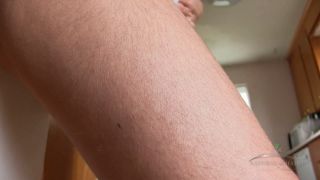 6298 When Matina Sees A Dirty Kitchen She Has To Clean It Up ...-4