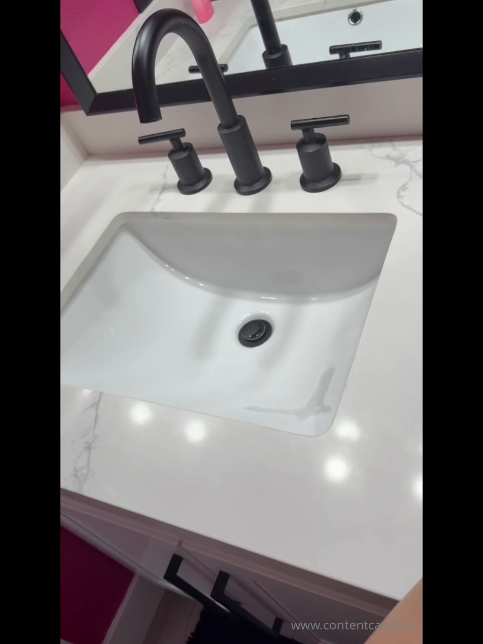 [K2S.CLUB] Lydia Grace - The Trippy House Tour - HD 720P