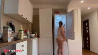 [GetFreeDays.com] Cleaning the fridge with me with lots of farts . Full 10 min video on my of page Porn Leak October 2022-7