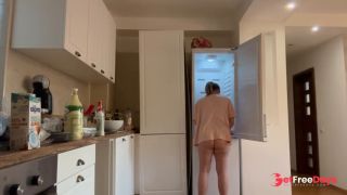 [GetFreeDays.com] Cleaning the fridge with me with lots of farts . Full 10 min video on my of page Porn Leak October 2022-9