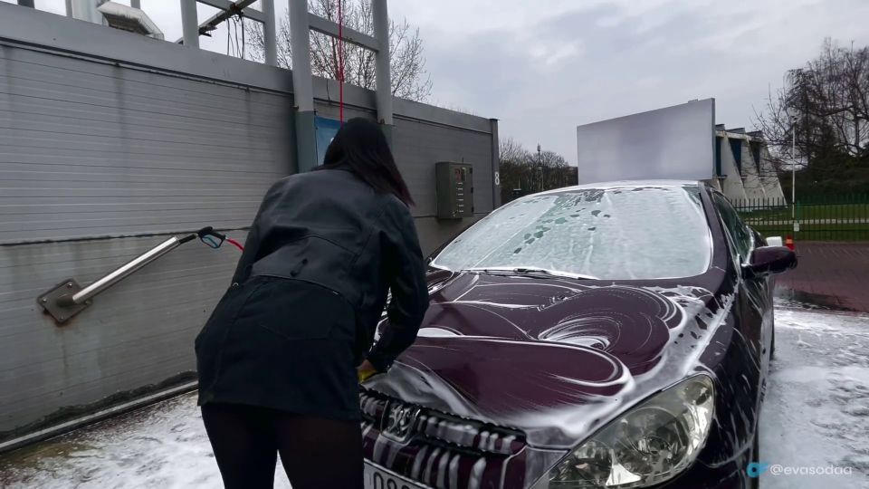 Stepsister Washed The Car And Did Not Forget About The DriverS Cock. Swallowed A Lot Of Sperm 1080p