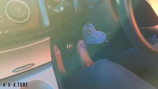 feet, ballet flats, pedal pumping, car, driving lavender ballet flats pedal pumping Manyvids  Goddess Vanessa   Ballet Flats-1