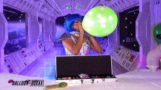 Papaya Zero Blows 2 Pop & Masturbates In Deep Space  Balloon Boxxx-1