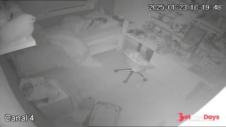 [Sleeping.Porn] Shes sleeping now and doesnt even suspect that shes being watched-9