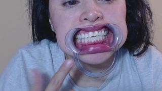 PrincessDi - Teeth and Drool-3