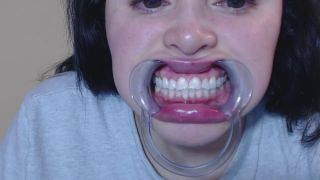 PrincessDi - Teeth and Drool-5