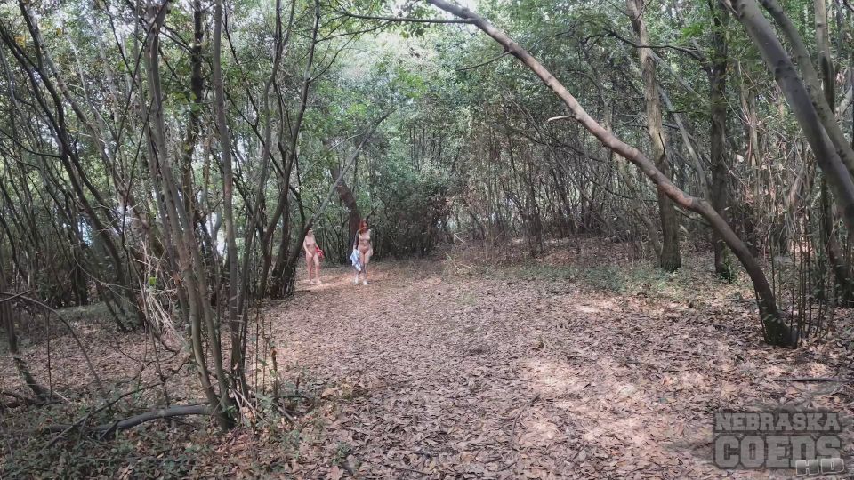 Cheri, Rebeka Ruby - - On Vacation Hiking Hude Outdoors W...