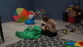 Custom Fetish - Behind the scenes with Julie - Fetish-2