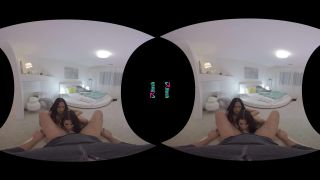 Arielle Faye, Emily Mena - From The Vault Oculus Rift VRvid-2