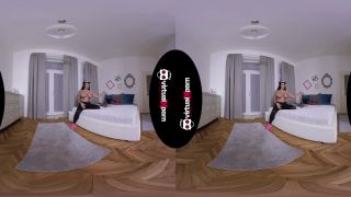 Virtual Masturbating With Monster Boob German Milf Sandra Sturm-1