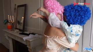 [GetFreeDays.com] Deux aristocrates se broutent le minois - ROLEPLAY LESBIEN Adult Video March 2023-3