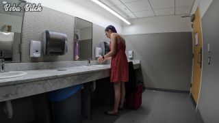 Boba Bitch – CAUGHT Masturbating in Airport Bathroom.-9