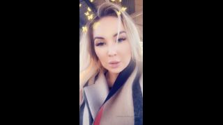 AMBER JADE - amberjadevip () Amberjadevip - day in the life of a pornstar london bound nbsp 15-01-2020-2