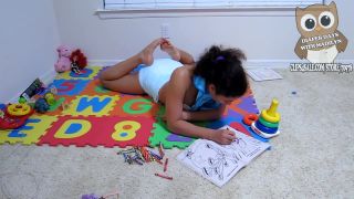 Diaperedonline2Madilyn Madilyn Stuck in Many Diapers-3