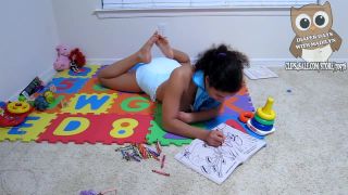 Diaperedonline2Madilyn Madilyn Stuck in Many Diapers-5