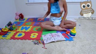 Diaperedonline2Madilyn Madilyn Stuck in Many Diapers-9