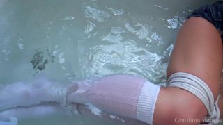 Babysitter Tied Up In The Tub-2