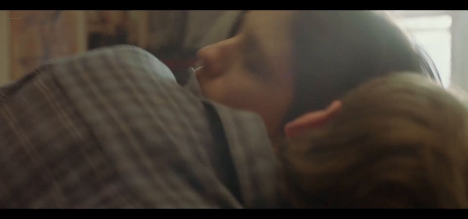 Anya Chipovskaya & Viktoriya Isakova in Sexy Lost Girl Drama