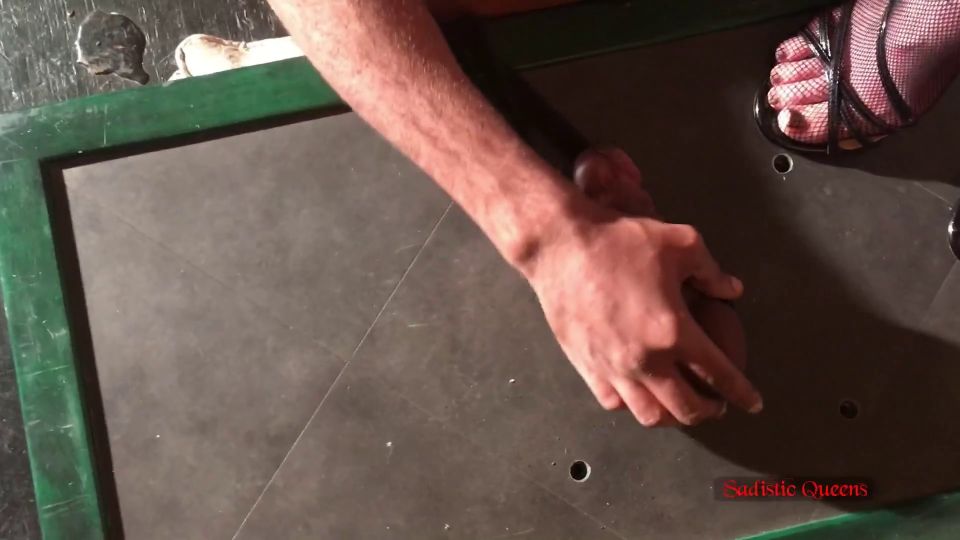 [K2S.CLUB] Sadistic Queens - Squishysax - Share Vivienne Lamour - Extreme Ball Crushing and Stomping On Cockbox - FullHD 1080P