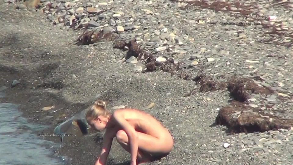 Nudist video 01650