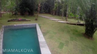 Mia Malkova2019-02-09 0213 BlowJob at the Brazilian treehouse! ) 1280x720-2