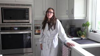 yogabella Mommy is Frantic To Keep You-1