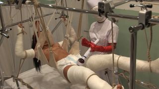 The White Ward Patient 003 - Broken Doll-7