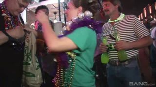 Jenna Loves Mardi Gras-3