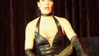 MADAME KYRA - Classics Spanking.-2