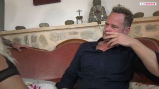 [K2S.CLUB] SnakeDave - Die blonde Sophie Logan fickt vor den Augen ihres Freundes mit dem sch... - 4K 2160P-2