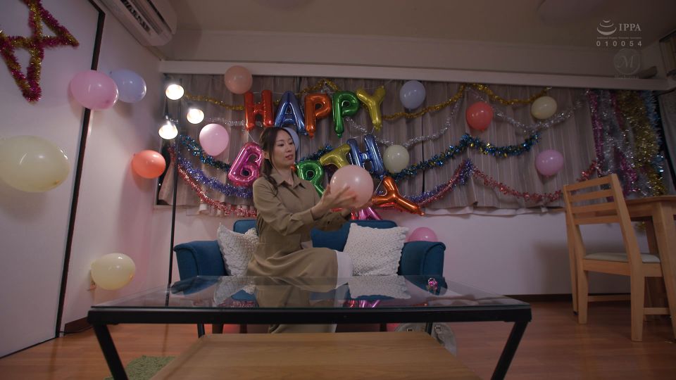 [FHD/SD]JUR-430 合鍵をもらった人妻が、男子学生が卒業するまで中出しされた一人暮らし部屋。 小野りんか