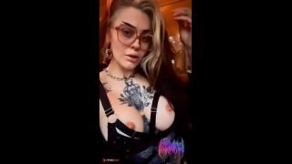 Hot Tattooed Goth Mommy Dances and Shakes her ass for you of sarahmoonsg-1