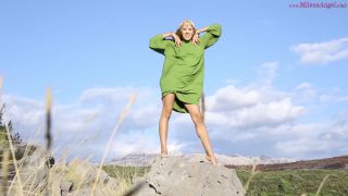 Online Tube Milena Angel in Anolia even on stones trees grow - teens-1