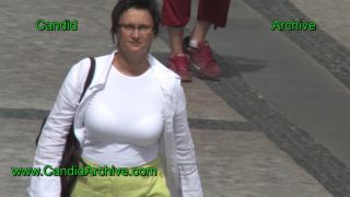 Candid Bouncing Boobs 2016-1
