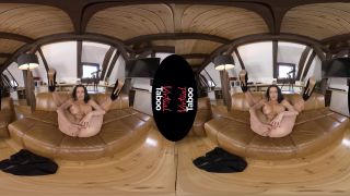 Online porn - VirtualTaboo presents In Love With Veronica Avluv – 26.09.2019 virtual reality-6