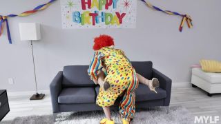 [GetFreeDays.com] Alana Cruise Horny Clown Dick Down hardcore orgasm porn-6