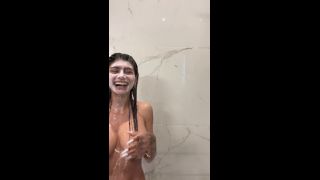 Mia Khalifa Shower Big Boobs Solo 1 Onlyfans (Big Tits porn)-7