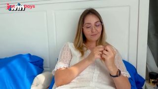 Fucked My Stepmom while My Dad is Away-2
