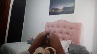 Argentinas I masturbate my pussy using a pug and a vibrator-8