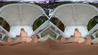 CzechVR: Amalia Davis UltraHD 8K VR Sex Adventures-8