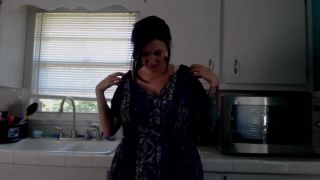 Kelly Payne – Mom Makes You Breastmilk Cereal - (MILF porn)-9